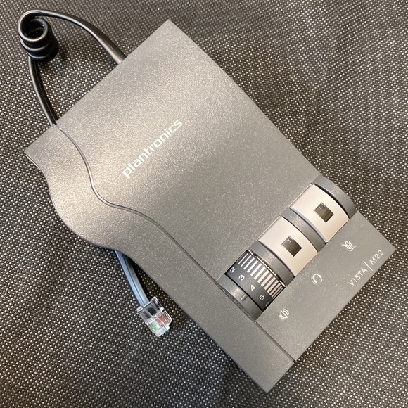 Plantronics Vista M22 - Phone Headset Amplifier w/ Clearline & Audio Technology - Picture 3 of 6